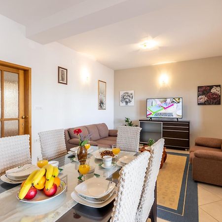 Apartment For 5 มาคาร์สกา ภายนอก รูปภาพ