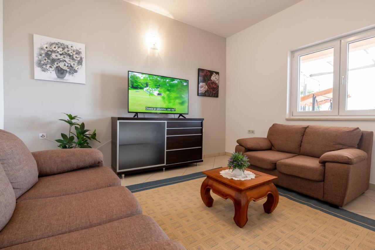 Apartment For 5 มาคาร์สกา ภายนอก รูปภาพ